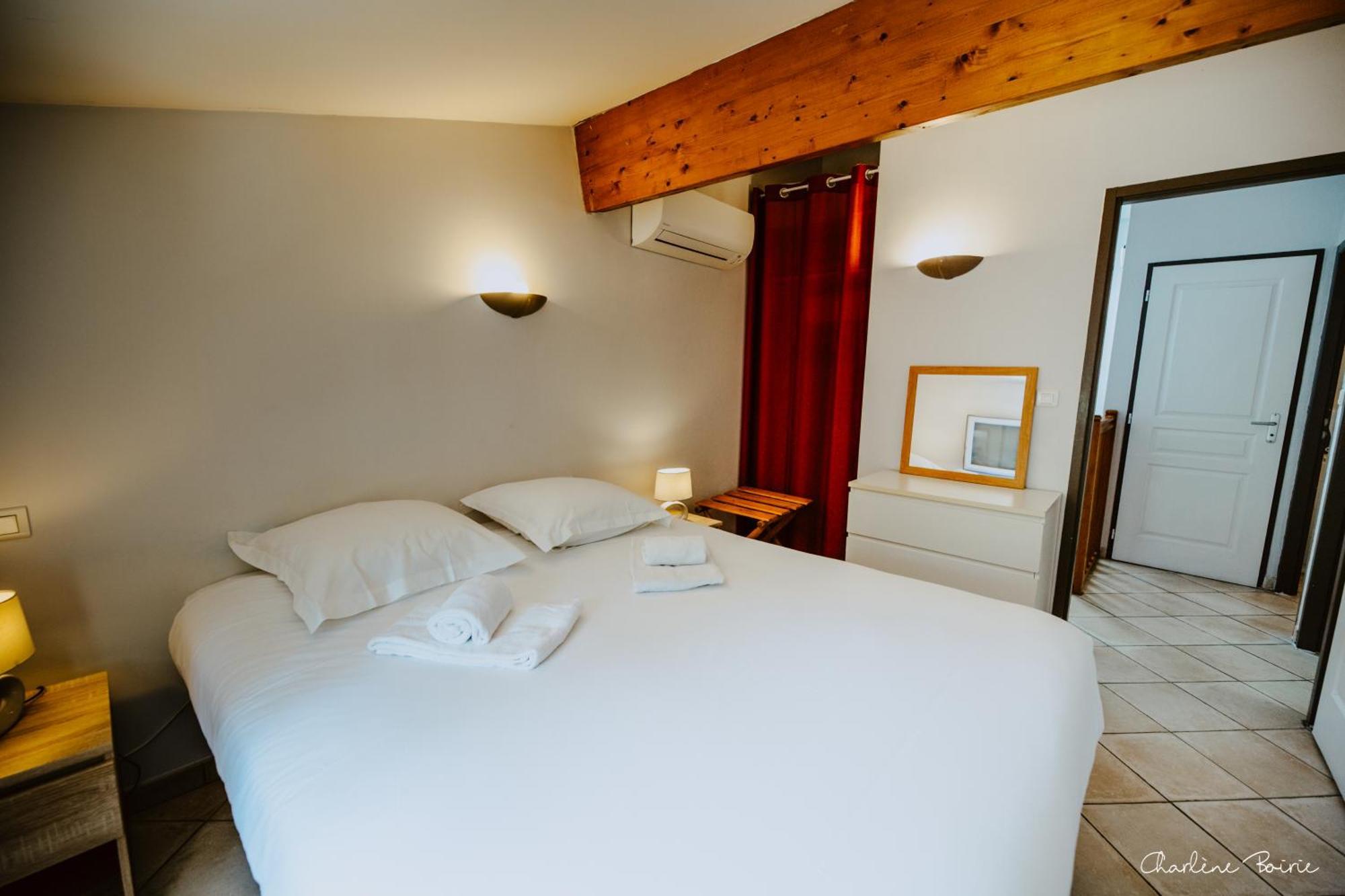 Aparthotel Domaine Des Bains Vals-les-Bains Exterior foto