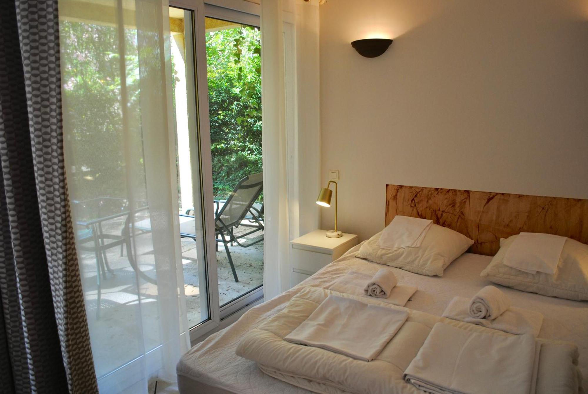 Aparthotel Domaine Des Bains Vals-les-Bains Exterior foto